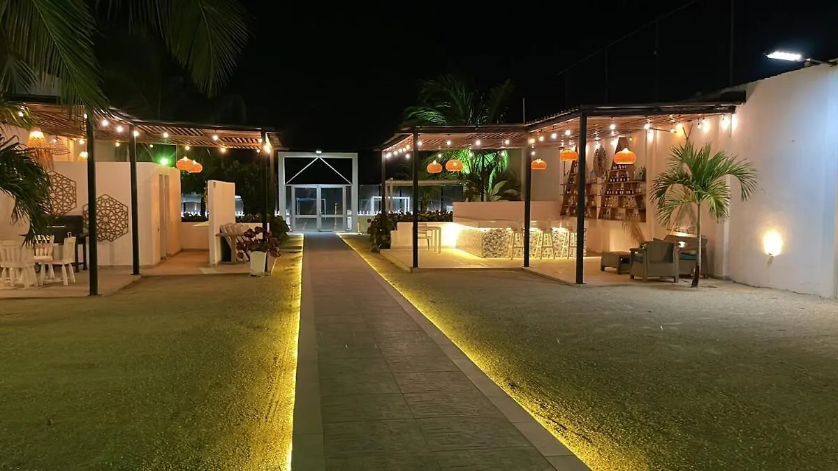Exclusiva Villa Frente A La Playa Cartagena