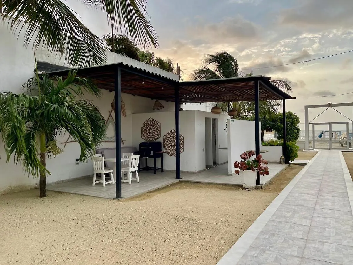 Exclusiva Villa Frente A La Playa Cartagena