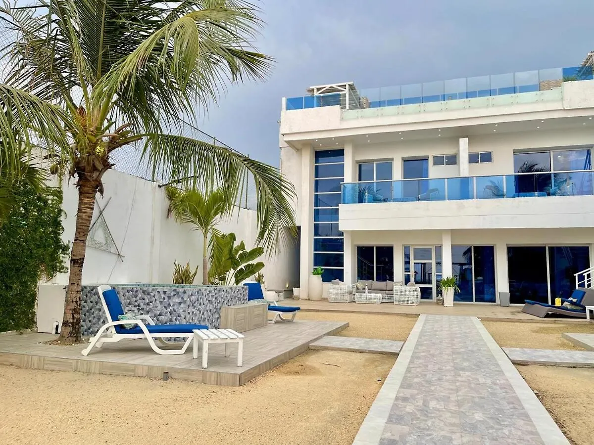 Exclusiva Villa Frente A La Playa Cartagena